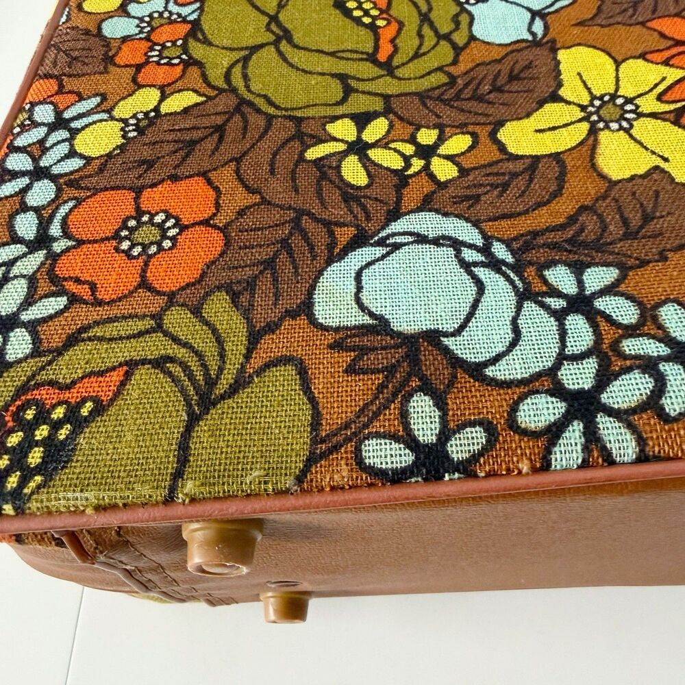 Vtg Brown Floral Print Medium Size Travel Bag From 1960-1970s Mod Flower Power - Picture 16 of 16